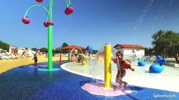 Campsite Mh Camping La Plage - Marieva