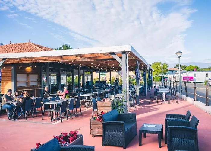 Camping Mh Camping La Plage - Marieva