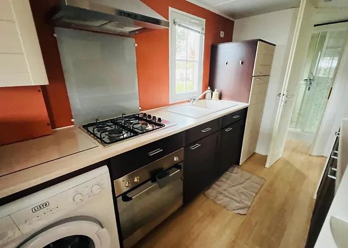 Camping Mh Camping La Plage - Marieva *